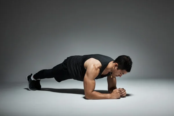 Plank bài tập bụng tại nhà