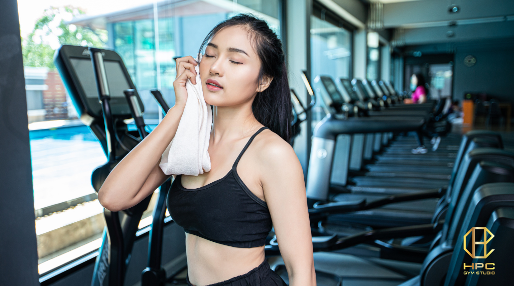 tap-gym-co-can-nghi-ngay-nghi