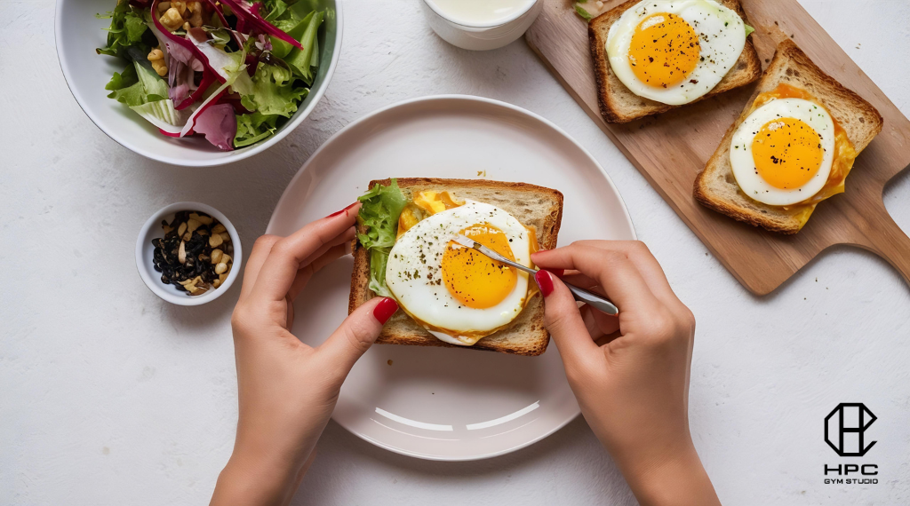 1-qua-trung-bao-nhieu-protein