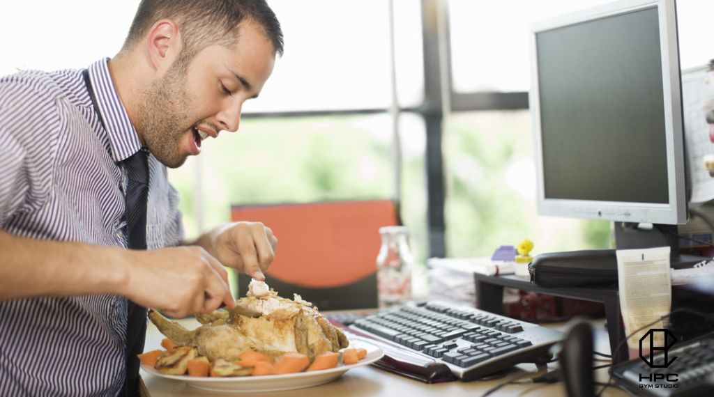 Burn out là gì ? Giải mã tâm lý trì trệ sau Tết