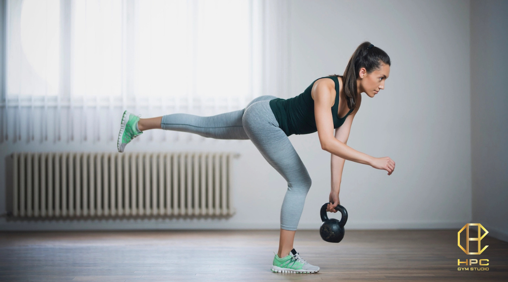 dumbbell-romanian-deadlift-la-gi
