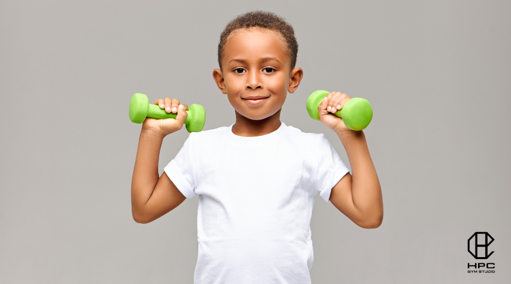 tre-em-bao-nhieu-tuoi-thi-nen-tap-gym